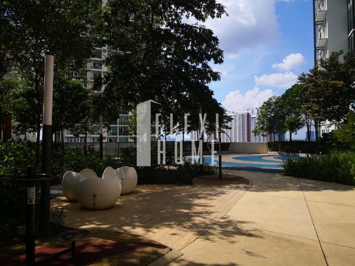 Spacious Big Room, Designed & Quiet Family Home, Eclipse In Cyberjaya By Flexihome-My 외부 사진